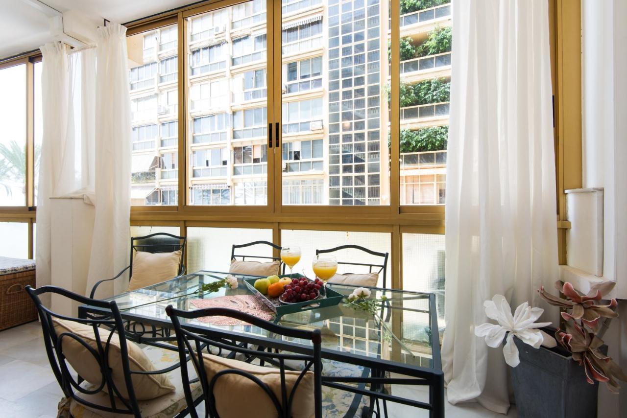RentAndHomes Beachfront Marbella Center Exteriör bild