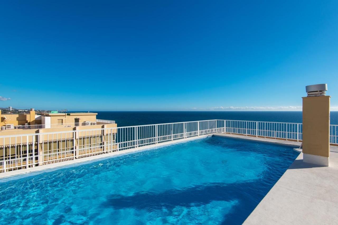 RentAndHomes Beachfront Marbella Center Exteriör bild