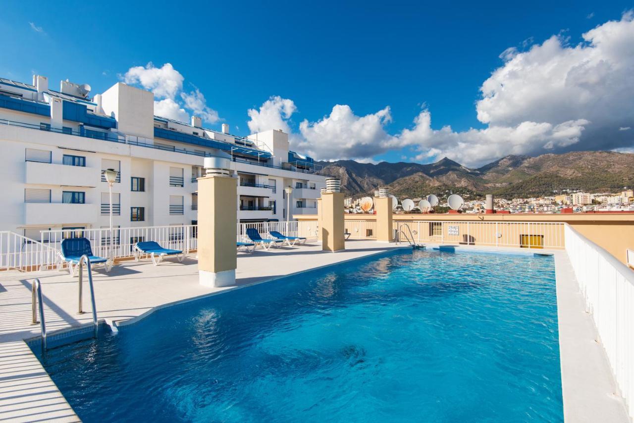 RentAndHomes Beachfront Marbella Center Exteriör bild